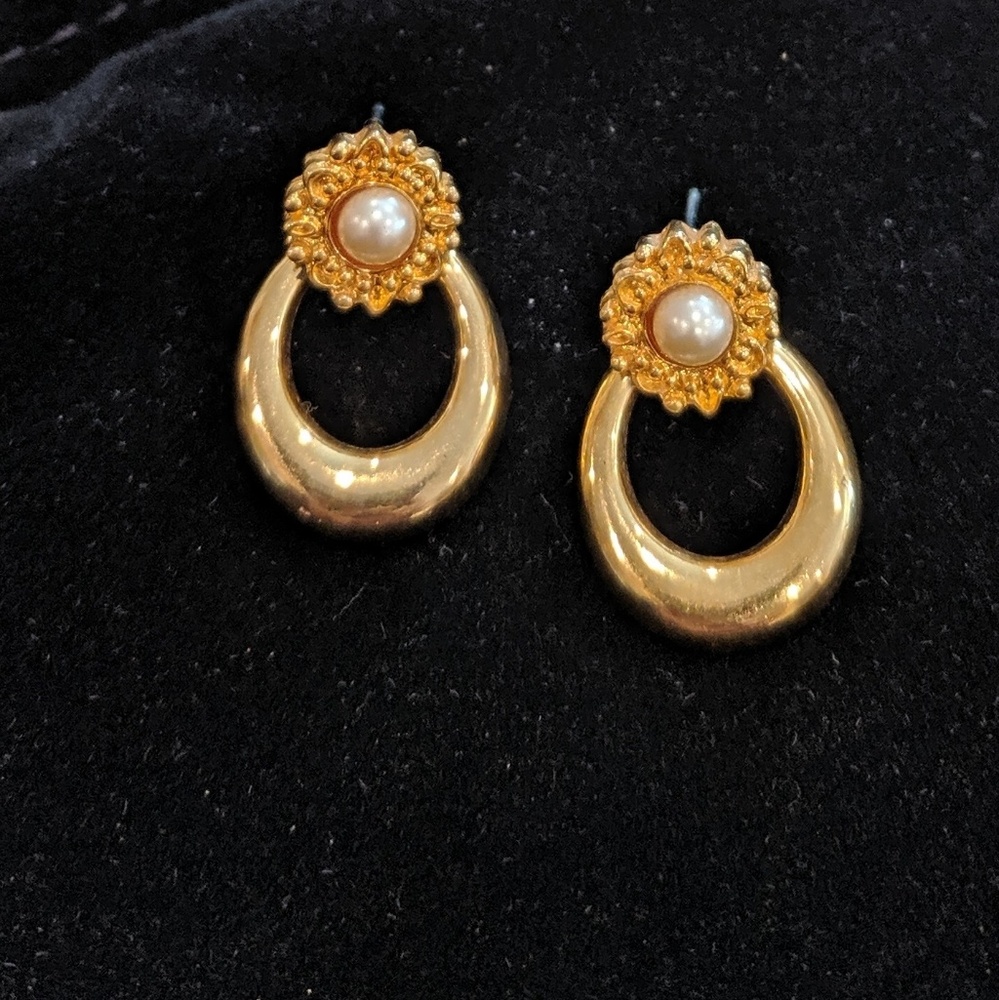 Vintage faux pearl and gold Liz Claiborne earrings